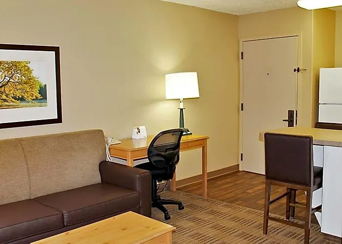 Extended America - Chicago - - Convention Center Schaumburg